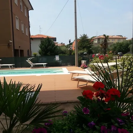 Alessio Apartment *